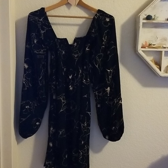 Billabong Floral Peasant Dress - Picture 1 of 4